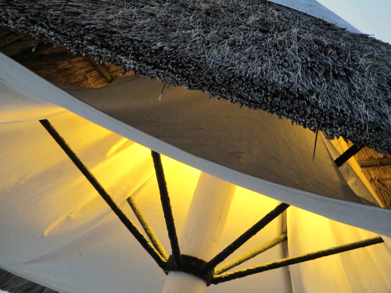 Parasol déporté 3x4 : Les meilleurs parasols pour se protéger du soleil