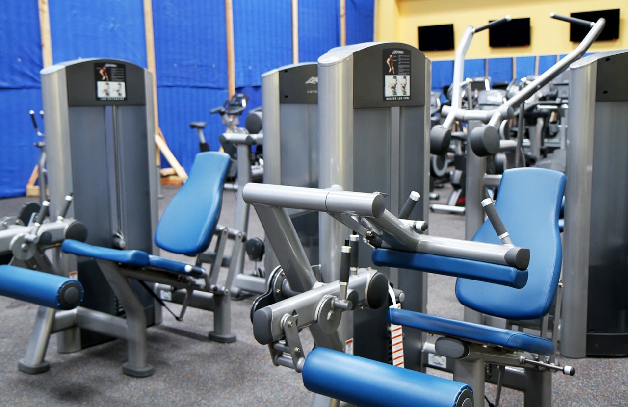 Quels sont les conseils et les exercices efficaces pour perdre du poids à la salle de sport ?